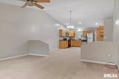 3314 Ashley Ln, Springfield, IL 62711 photo 4
