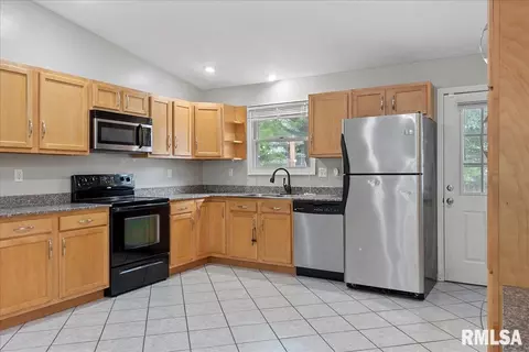 3314 Ashley Ln, Springfield, IL 62711 photo 10