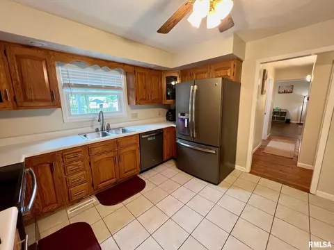 891 Riddle Hill Rd, Springfield, IL 62711 photo 19