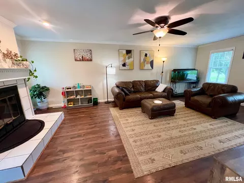 891 Riddle Hill Rd, Springfield, IL 62711 photo 9