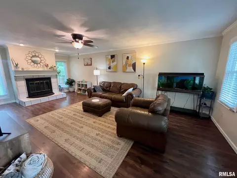 891 Riddle Hill Rd, Springfield, IL 62711 photo 5