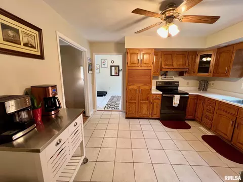 891 Riddle Hill Rd, Springfield, IL 62711 photo 20