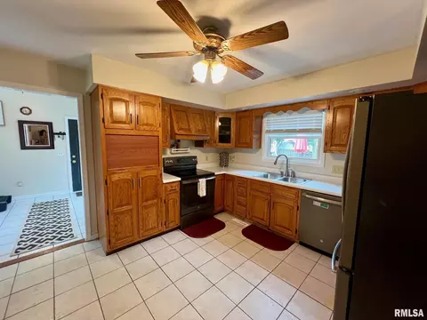 891 Riddle Hill Rd, Springfield, IL 62711 photo 16