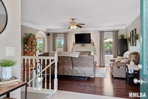 1400 Burning Bush Ct, Springfield, IL 62712 photo 5