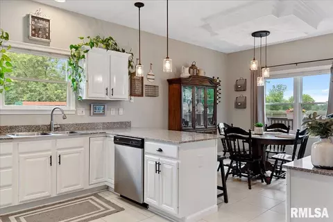 1400 Burning Bush Ct, Springfield, IL 62712 photo 17