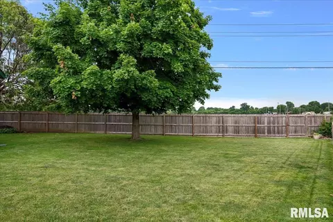 1400 Burning Bush Ct, Springfield, IL 62712 photo 35