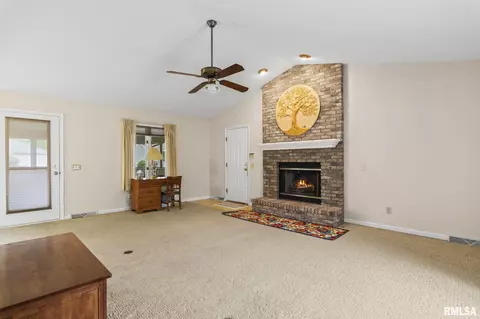 1704 Bent Oak Dr, Springfield, IL 62704 photo 18