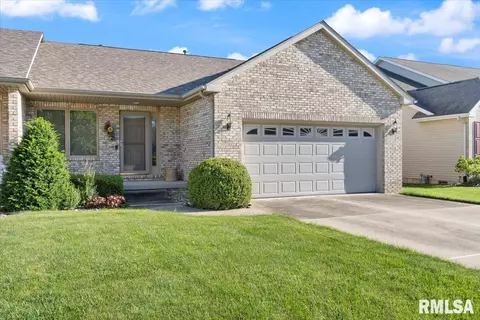 4130 Highbury Dr, Springfield, IL 62711