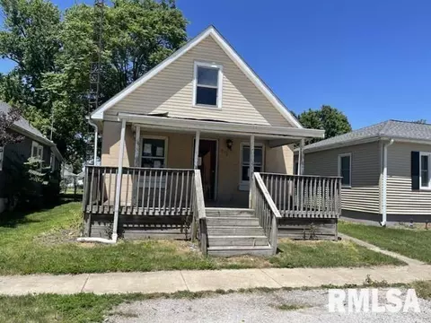 313 W Harpole St, Williamsville, IL 62693
