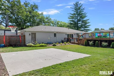 Exterior - 1 Markwood Ln, Springfield, IL 62712 photo 4 of 12