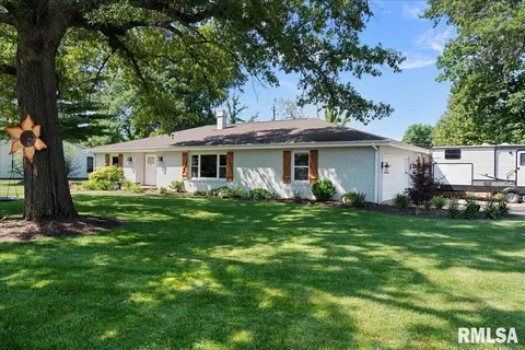 Exterior - 1 Markwood Ln, Springfield, IL 62712 photo 11 of 12