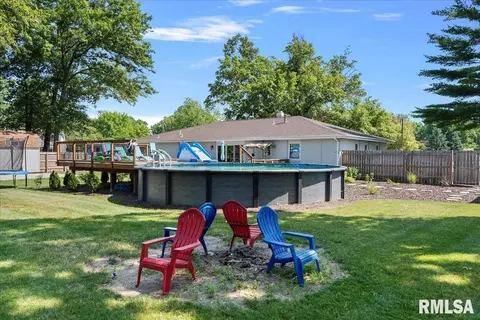 Exterior - 1 Markwood Ln, Springfield, IL 62712 photo 5 of 12