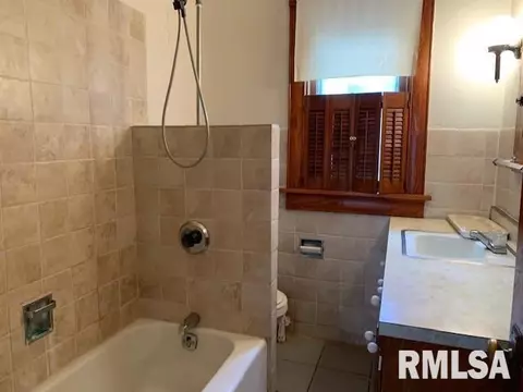 2241 Yale Blvd, Springfield, IL 62703 photo 6