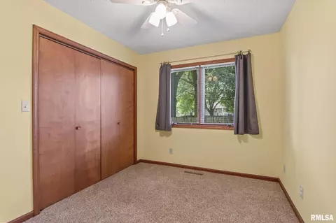 121 Calvin Ave, Springfield, IL 62704 photo 22