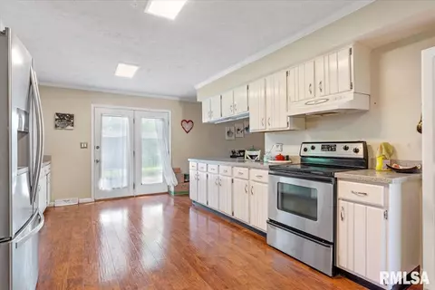 68 Marchelle Ave, Springfield, IL 62702 photo 9