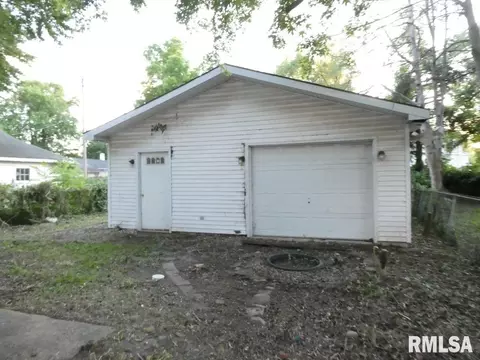 2537 S 10th St, Springfield, IL 62703 photo 14