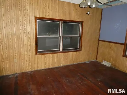 2537 S 10th St, Springfield, IL 62703 photo 7