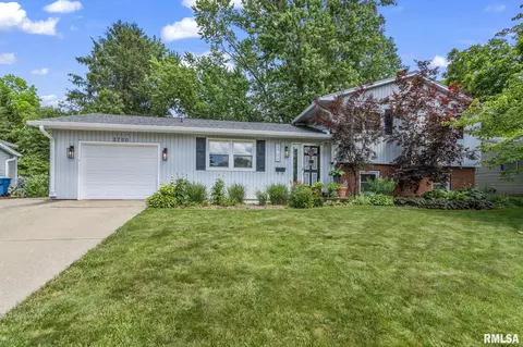 2700 Bennington Dr, Springfield, IL 62704