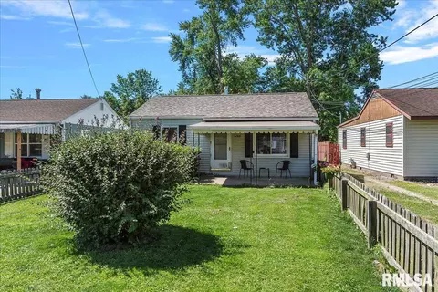 Exterior - 3244 E Carpenter St, Springfield, IL 62702 photo 2 of 9