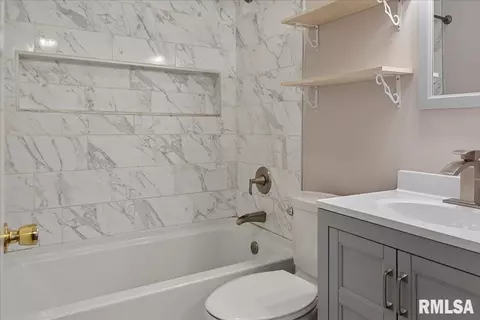 Bath - 3244 E Carpenter St, Springfield, IL 62702 photo 1 of 1