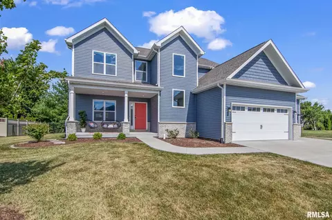 320 Manor Hill Dr, Chatham, IL 62629