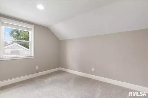 3312 S Spring St, Springfield, IL 62703 photo 17