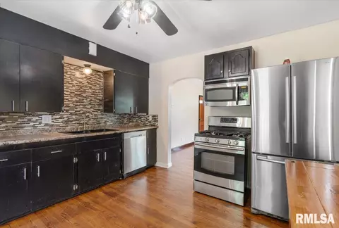 3312 S Spring St, Springfield, IL 62703 photo 9