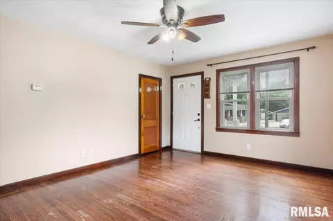 3312 S Spring St, Springfield, IL 62703 photo 4