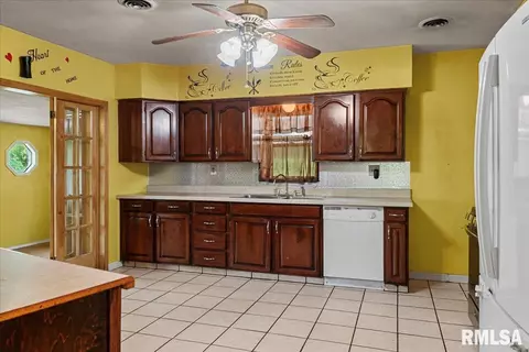 3401 Niccolls Rd, Springfield, IL 62703 photo 13