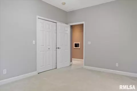 Bedroom - 3516 Tamarak Dr, Springfield, IL 62712 photo 6 of 11