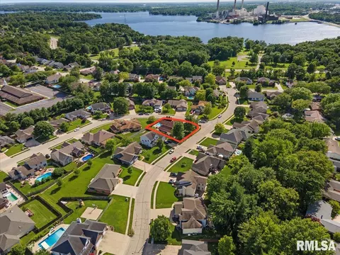 View/Area - 3516 Tamarak Dr, Springfield, IL 62712 photo 3 of 6