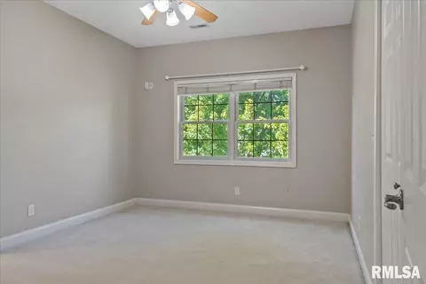 Bedroom - 3516 Tamarak Dr, Springfield, IL 62712 photo 7 of 11