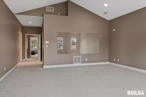Bedroom - 3516 Tamarak Dr, Springfield, IL 62712 photo 2 of 11