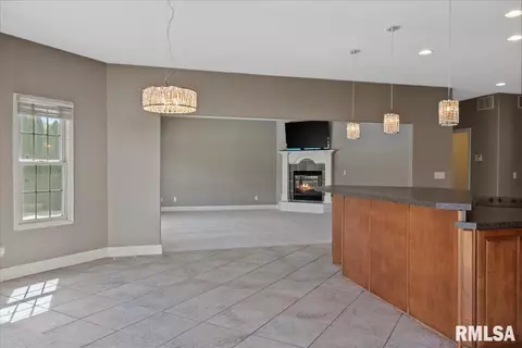 Living - 3516 Tamarak Dr, Springfield, IL 62712 photo 1 of 10