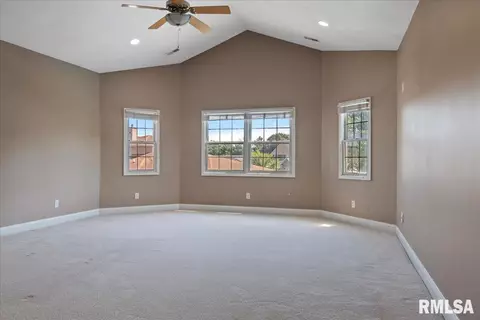Bedroom - 3516 Tamarak Dr, Springfield, IL 62712 photo 1 of 11