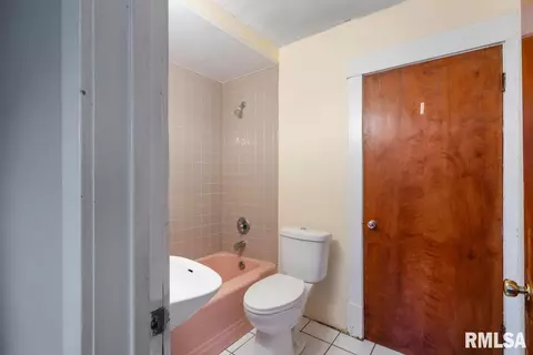 2004 S Holmes, Springfield, IL 62704 photo 10