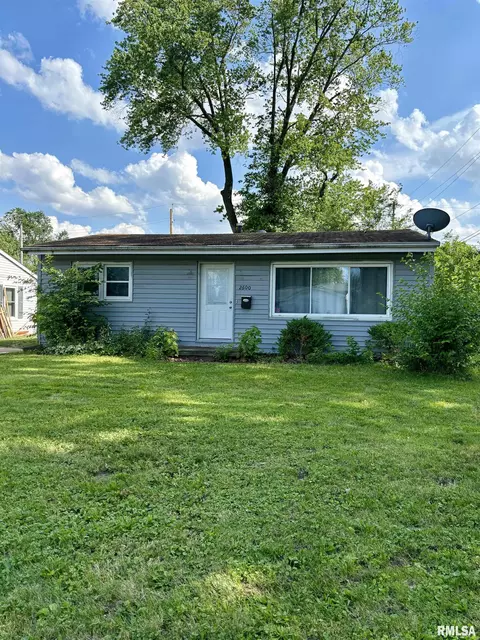 2600 Manor Ave, Springfield, IL 62703