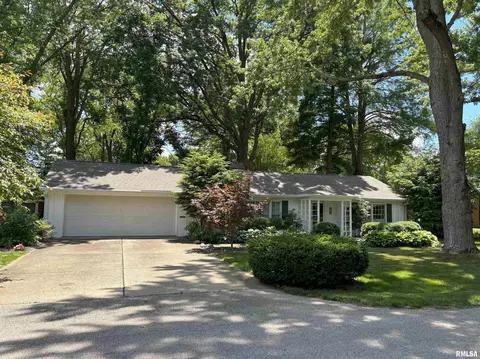 2106 Cherry Rd, Springfield, IL 62704 photo 4