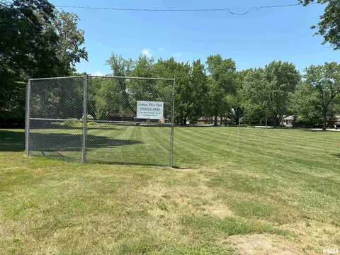 2106 Cherry Rd, Springfield, IL 62704 photo 27