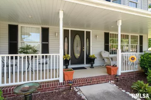 404 Colbrook Dr, Springfield, IL 62702 photo 4