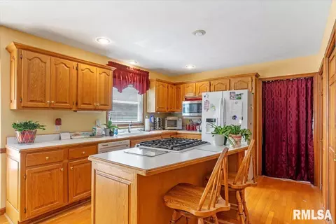 404 Colbrook Dr, Springfield, IL 62702 photo 12
