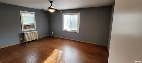 823 W Monroe St, Springfield, IL 62704 photo 9