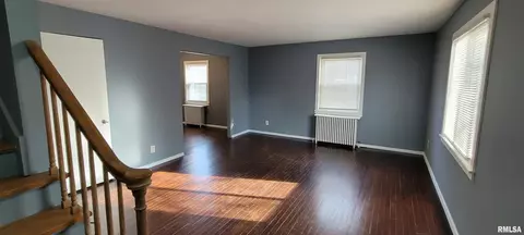 823 W Monroe St, Springfield, IL 62704 photo 3