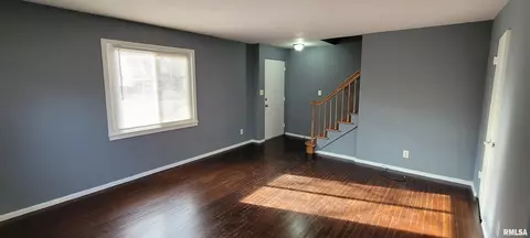 823 W Monroe St, Springfield, IL 62704 photo 2