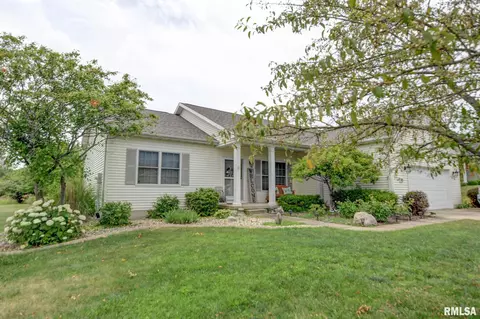 145 Parkington Ct, Mt Zion, IL 62549