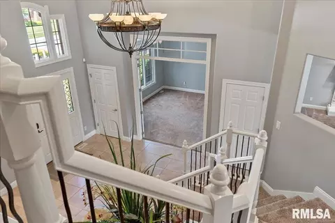 Entry Way - 2308 Connie Dr, Springfield, IL 62704 photo 9 of 10