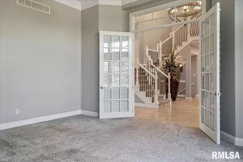 Entry Way - 2308 Connie Dr, Springfield, IL 62704 photo 6 of 10