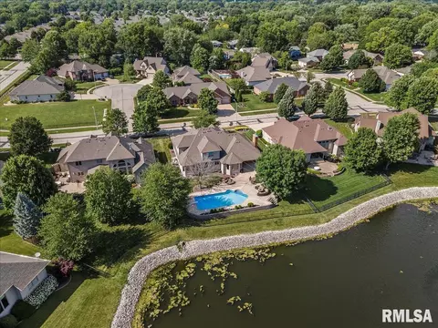 View/Area - 2308 Connie Dr, Springfield, IL 62704 photo 7 of 9