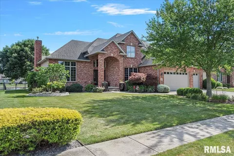 Exterior - 2308 Connie Dr, Springfield, IL 62704 photo 12 of 13