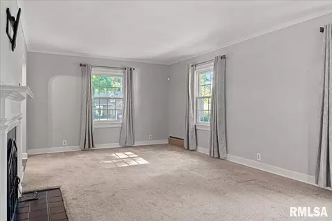 2029 Bates Ave, Springfield, IL 62704 photo 3